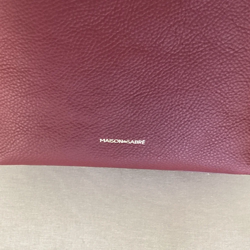 Elegant Burgundy Hobo Bag 
Leather - Picture 3 of 10